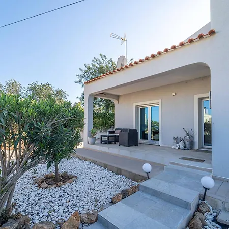 Veneza By Hellovacations *