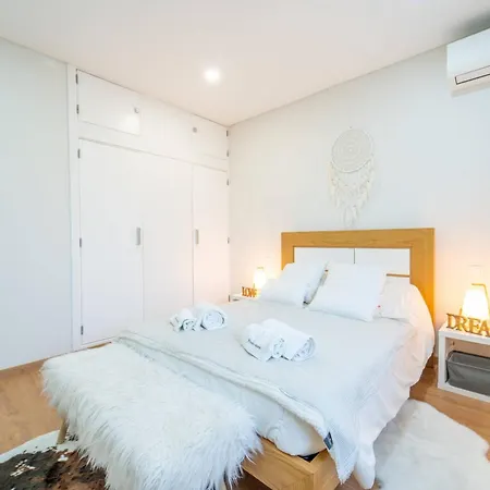 فيلة Veneza By Hellovacations *