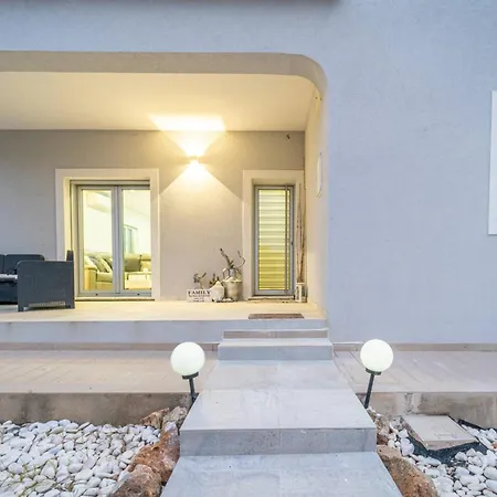 Veneza By Hellovacations Vila *